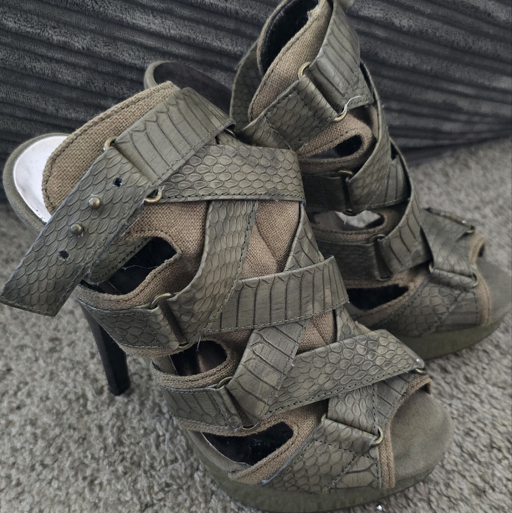 Olive Green Animal Print Heels Size 6.5